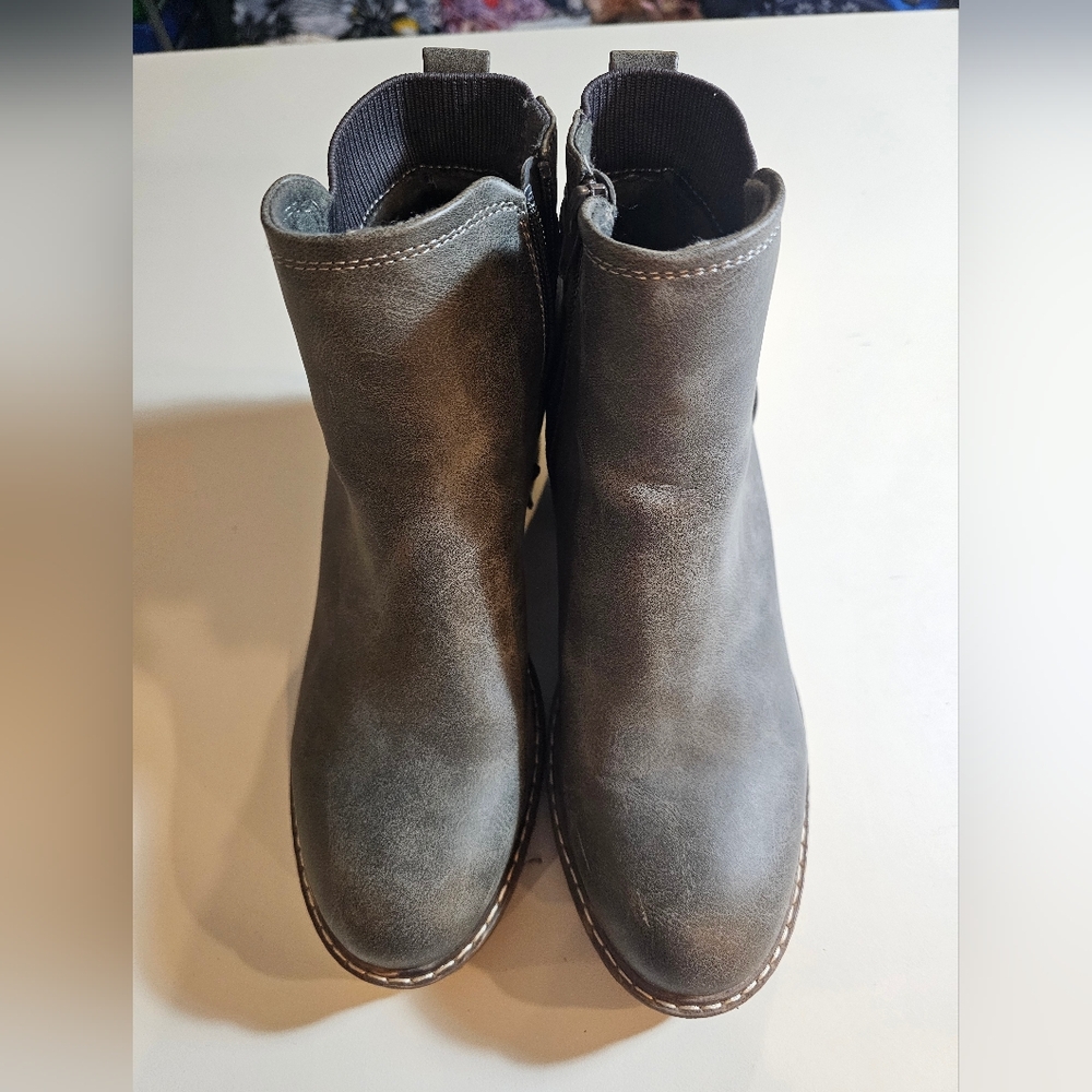 Weathered Gray Ankle Boots with Elastic Panels